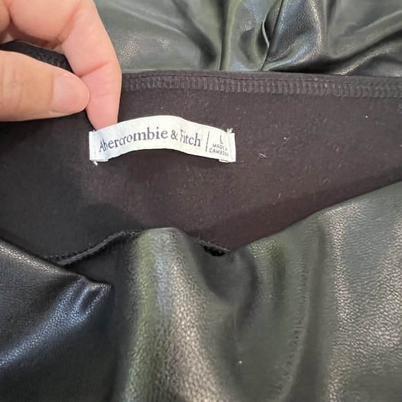 Abercrombie & Fitch Black Faux Leather Leggings Womens Size Large L‎ Shiny - Picture 10 of 10